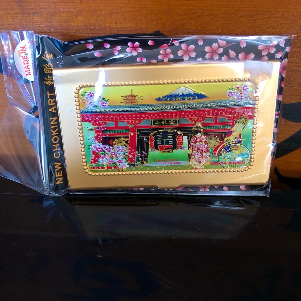 Card holder - Picture 1 of 3